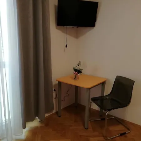 Apartment Deluxe Rocky I With Balcony View Of The Garden Zadar