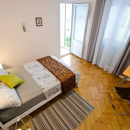 Apartment Deluxe Rocky I With Balcony View Of The Garden Zadar