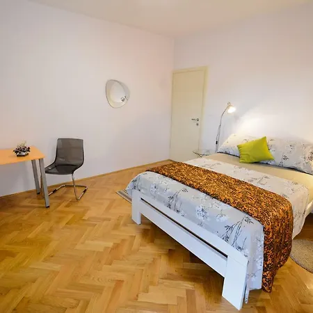 Deluxe Rocky I With Balcony View Of The Garden *