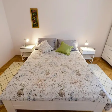 Apartment Rocky I