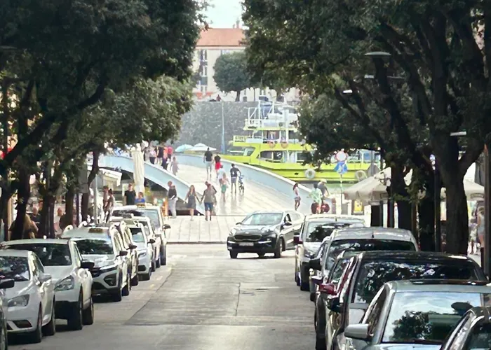 Rocky I Апартаменты Задар